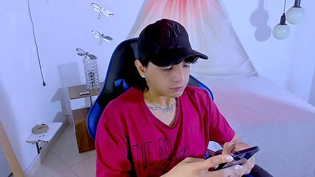 Snapshot of Brand_habes chatting on November 9, 2025, 7:06 am Brand habes online show from November 9, 2025, 7:06 am