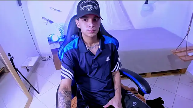 Snapshot of Brand_habes chatting on February 17, 2026, 6:21 am Brand habes online show from February 17, 2026, 6:21 am