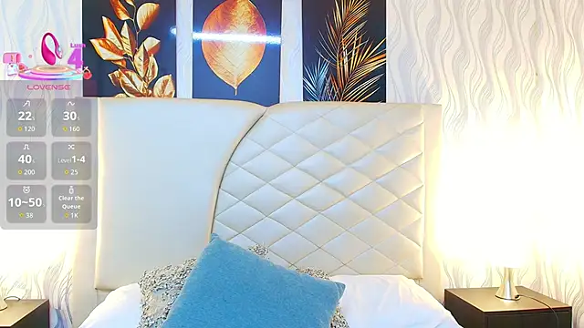 Snapshot of Amberr_Greyy chatting on October 24, 2025, 3:52 pm Amberr Greyy online show from October 24, 2025, 3:52 pm