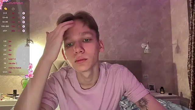 Snapshot of gay_boyss chatting on January 12, 2025, 12:44 pm gay boyss online show from January 12, 2025, 12:44 pm