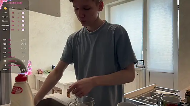 Snapshot of gay_boyss chatting on January 20, 2025, 9:03 am gay boyss online show from January 20, 2025, 9:03 am