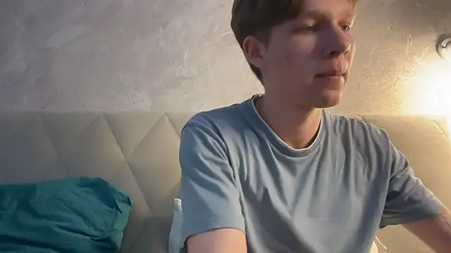 Snapshot of gay_boyss chatting on February 24, 2025, 6:15 pm gay boyss online show from February 24, 2025, 6:15 pm