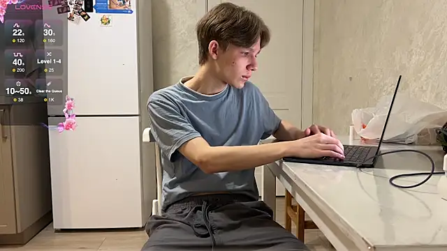 Snapshot of gay_boyss chatting on February 25, 2025, 5:04 pm gay boyss online show from February 25, 2025, 5:04 pm