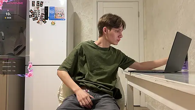 Snapshot of gay_boyss chatting on March 5, 2025, 11:38 pm gay boyss online show from March 5, 2025, 11:38 pm