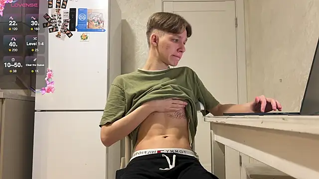 Snapshot of gay_boyss chatting on March 8, 2025, 5:43 pm gay boyss online show from March 8, 2025, 5:43 pm