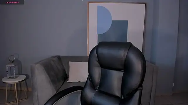 Snapshot of DolcieElliot chatting on December 30, 2024, 11:48 am DolcieElliot online show from December 30, 2024, 11:48 am