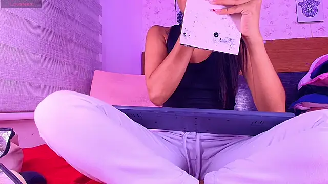 nata luna online show from January 30, 2025, 7:15 pm