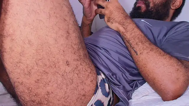 KaelMoreau online show from March 15, 2026, 1:06 pm