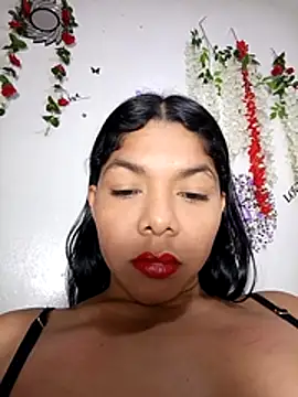 DIORA Latina online show from October 23, 2025, 4:23 am