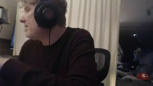 BrisonChase online show from March 9, 2025, 8:51 am