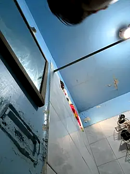 erickcastro777 online show from November 10, 2025, 9:14 pm