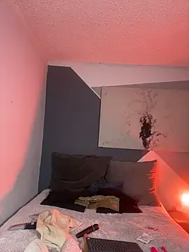 Miiaa wallace online show from November 13, 2025, 10:30 pm