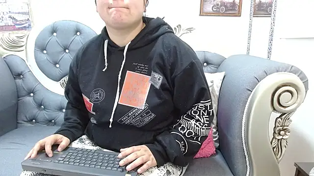 KataleyaStiward online show from May 12, 2026, 12:46 pm