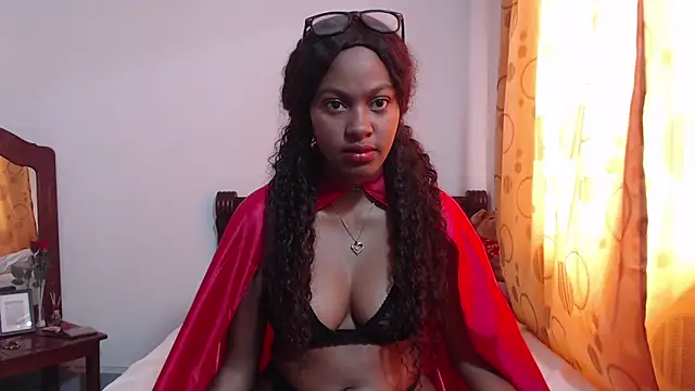 StormiHills online show from October 31, 2025, 7:37 pm