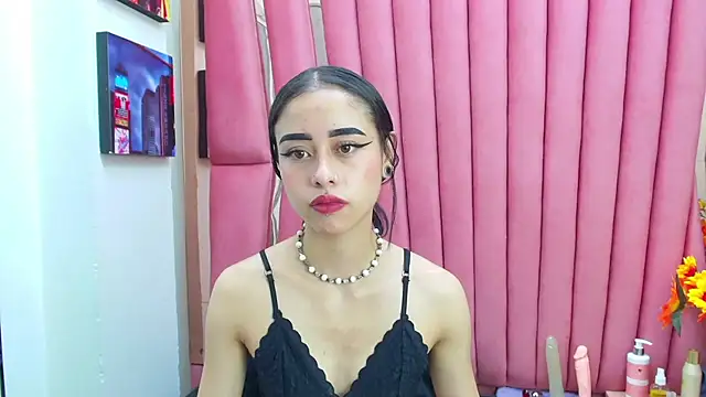 Snapshot of AnnySweett_ chatting on February 17, 2025, 1:53 pm AnnySweett online show from February 17, 2025, 1:53 pm