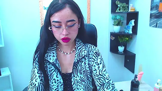 Snapshot of AnnySweett_ chatting on March 3, 2025, 3:53 pm AnnySweett online show from March 3, 2025, 3:53 pm