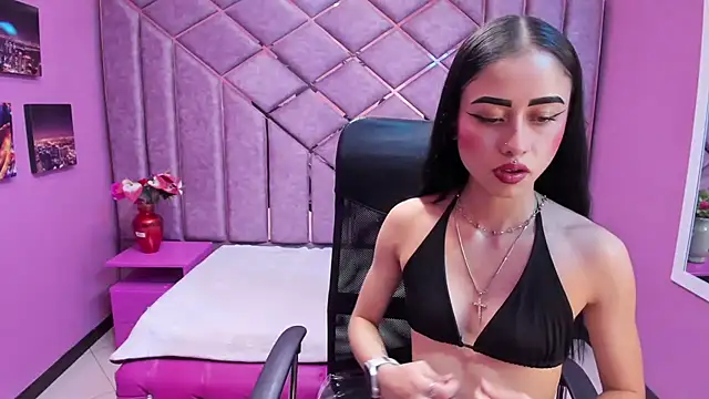 Snapshot of AnnySweett_ chatting on September 25, 2025, 5:16 pm AnnySweett online show from September 25, 2025, 5:16 pm