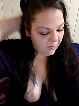 winterpawg online show from December 7, 2024, 9:06 am