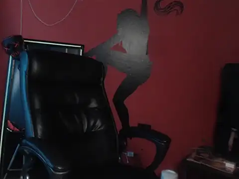 KLOE PIELL online show from February 27, 2026, 8:42 pm