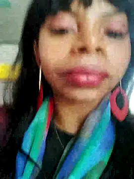 Snapshot of Lizeth_rey1 chatting on February 25, 2025, 7:36 pm Lizeth rey1 online show from February 25, 2025, 7:36 pm