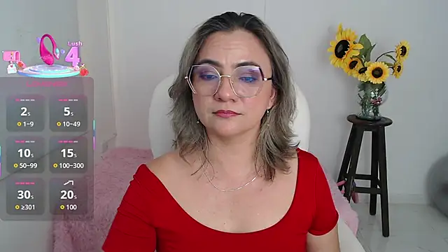 Snapshot of Ghada_milf chatting on November 14, 2025, 9:46 pm Ghada milf online show from November 14, 2025, 9:46 pm