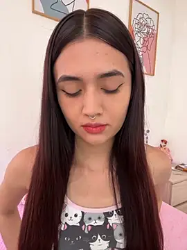 HallieLemon1 online show from December 3, 2025, 9:02 pm