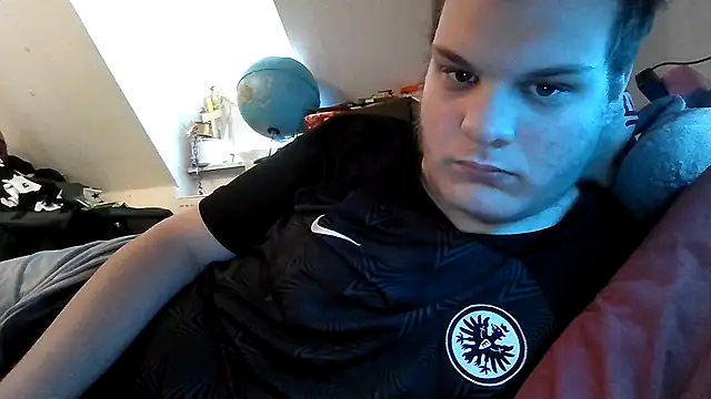 Nicolasjlhkjzl online show from June 14, 2026, 11:45 am