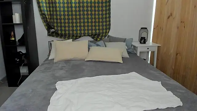 Kendra SXY online show from November 15, 2025, 1:47 am