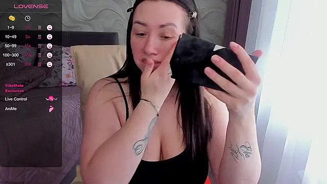 Kendra SXY online show from April 14, 2026, 3:23 am