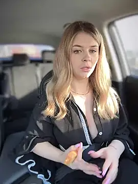 Love Bri online show from March 7, 2025, 11:40 am