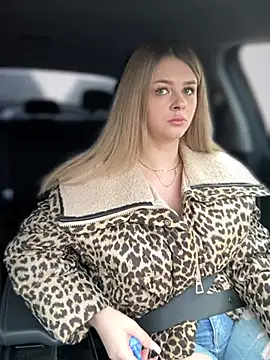 Love Bri online show from March 20, 2025, 5:02 am