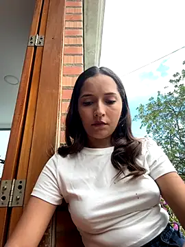 Penelope-Hot online show from October 31, 2025, 6:53 pm