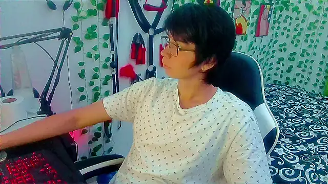 Snapshot of Andy_gray chatting on February 25, 2026, 10:47 am Andy gray online show from February 25, 2026, 10:47 am