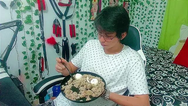 Snapshot of Andy_gray chatting on February 25, 2026, 10:52 pm Andy gray online show from February 25, 2026, 10:52 pm