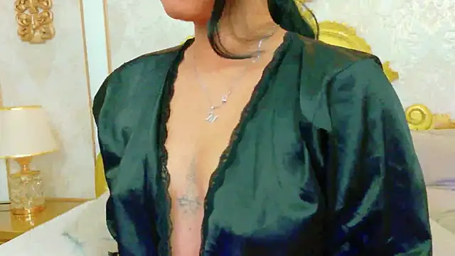 BellahColucci online show from June 13, 2026, 12:47 pm