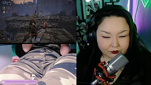 Snapshot of EmGreens chatting on October 3, 2025, 2:30 am EmGreens online show from October 3, 2025, 2:30 am