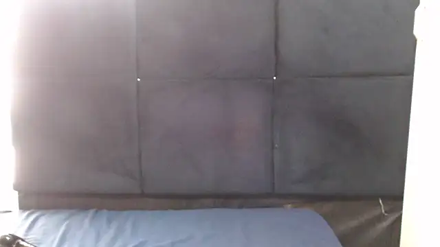 xcumgoddes25 online show from October 27, 2025, 7:34 am