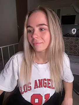 SkyBriii online show from December 20, 2024, 8:34 pm