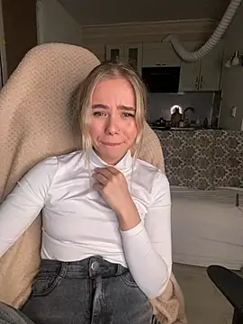 SkyBriii online show from December 26, 2024, 7:16 pm