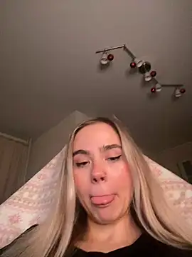 SkyBriii online show from January 16, 2025, 7:10 pm