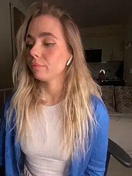 SkyBriii online show from March 2, 2025, 9:11 pm