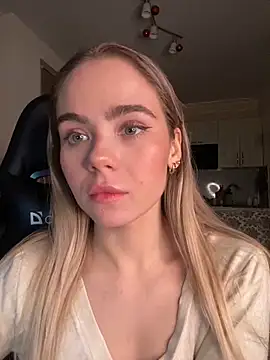 SkyBriii online show from March 15, 2025, 7:05 pm