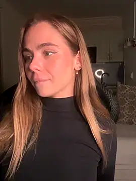 SkyBriii online show from September 10, 2025, 5:46 pm