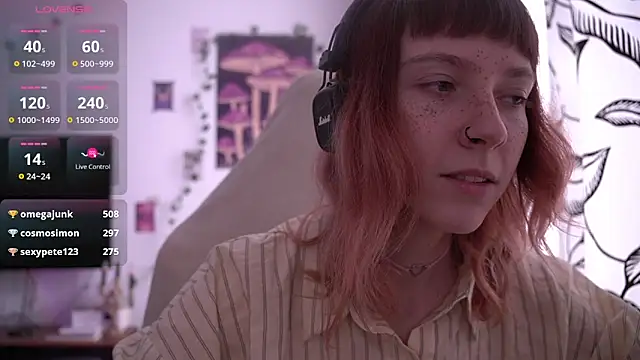 juliapie online show from March 7, 2025, 8:34 am