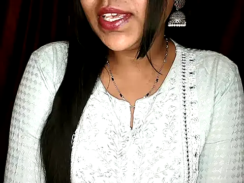 Snapshot of shila20 chatting on October 28, 2025, 5:11 am shila20 online show from October 28, 2025, 5:11 am