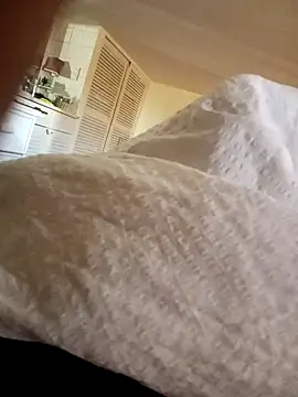 Snapshot of rocha2608 chatting on November 2, 2025, 10:28 am rocha2608 online show from November 2, 2025, 10:28 am