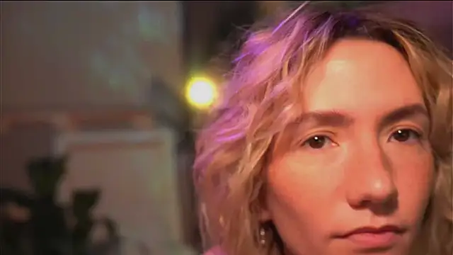 Arianna Richi online show from October 1, 2025, 5:46 am