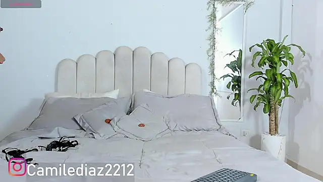 Camile Diazzz online show from October 3, 2025, 3:25 am