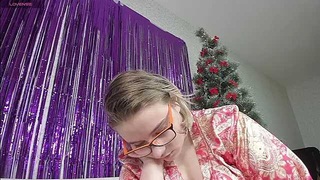 Seductive She Wolf online show from January 14, 2025, 5:01 pm