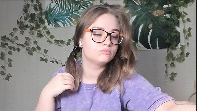 Seductive She Wolf online show from November 29, 2025, 3:20 am